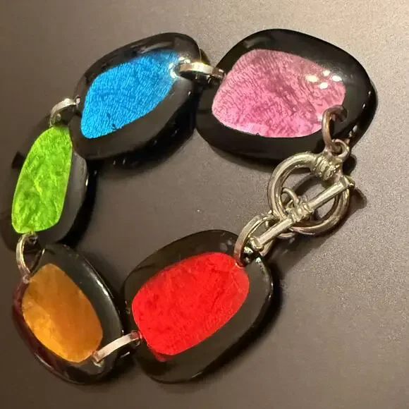 Caracol Rainbow Abalone Plastic Disc Bracelet from Quebec - Picture 3 of 6